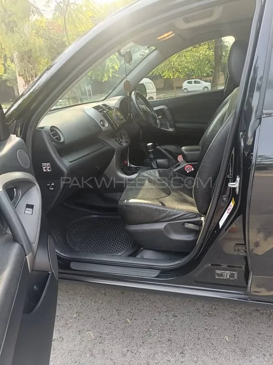 ٹویوٹا راو 4 2006 for Sale in اسلام آباد ٹویوٹا راو 4 2006 for Sale in اسلام آباد Image-6