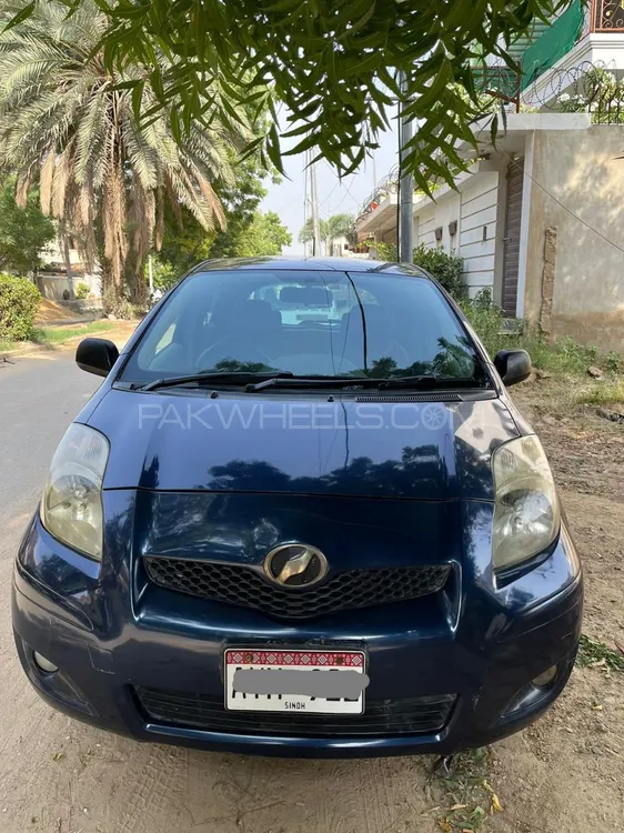 Toyota Vitz 2007 for Sale in Karachi Image-1