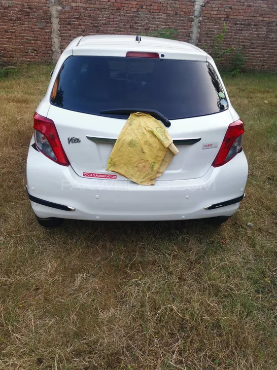 Toyota Vitz 2013 for Sale in Swabi Toyota Vitz 2013 for Sale in Swabi Image-3