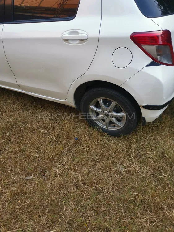 Toyota Vitz 2013 for Sale in Swabi Toyota Vitz 2013 for Sale in Swabi Image-7