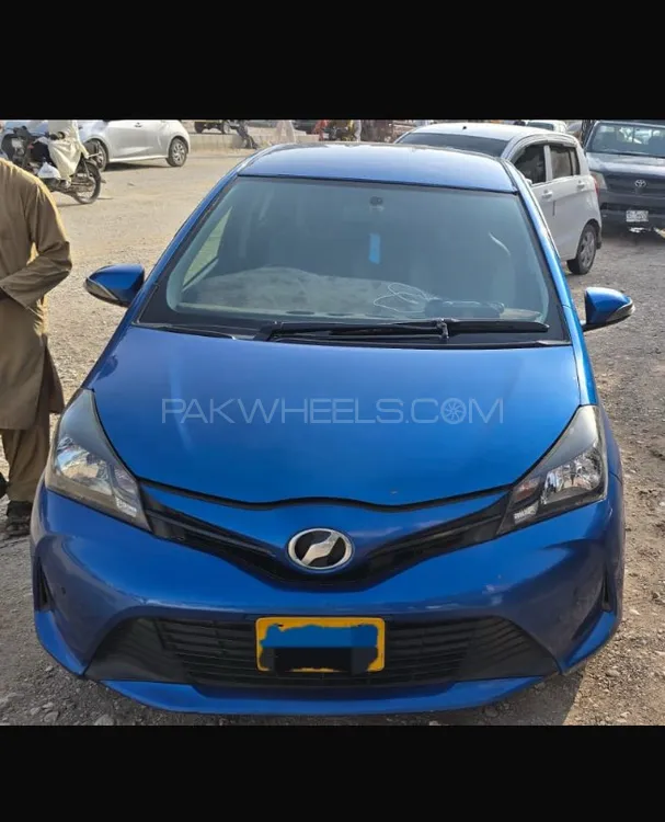 Toyota Vitz 2015 for Sale in Hyderabad Image-1