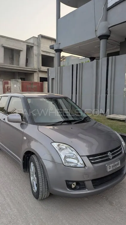 Toyota Vitz 2016 for Sale in Peshawar Image-1