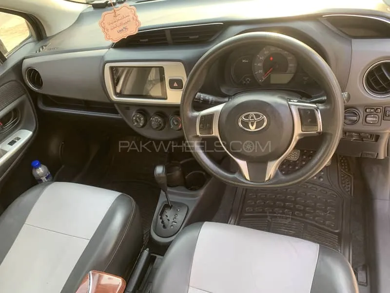 Toyota Vitz 2018 for Sale in Lahore Image-1