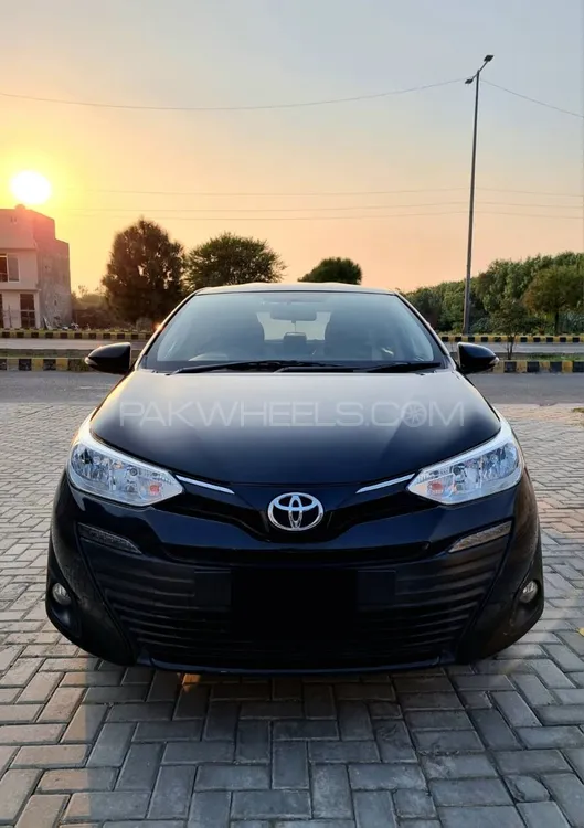 Toyota Yaris Sedan 2022 for Sale in Lahore Image-1