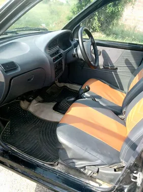 Daihatsu Cuore CL 2004