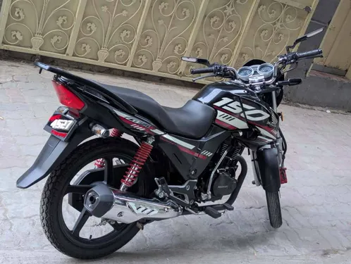 Honda CB 150F 2024