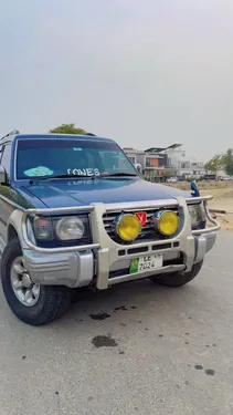 Mitsubishi Pajero 1993