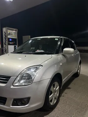 Suzuki Swift DLX Automatic 1.3 2014