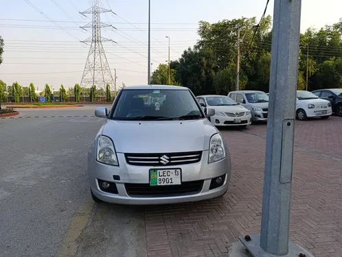 Suzuki Swift DLX 1.3 2013