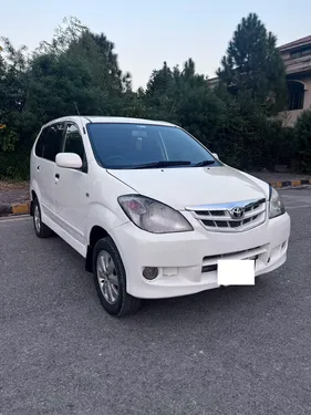 Toyota Avanza Standard 1.5 2010