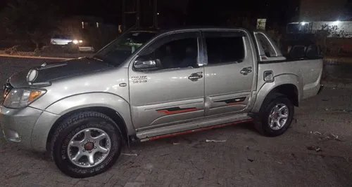 Toyota Hilux D-4D Automatic 2005