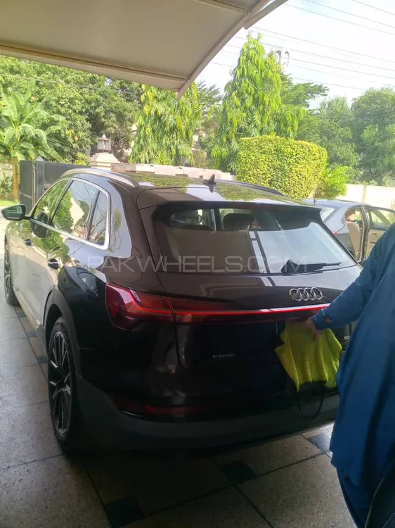 Audi e-tron 2022 for Sale in Lahore Audi e-tron 2022 for Sale in Lahore Image-3