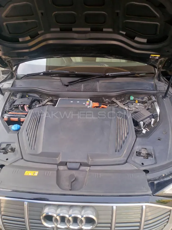 Audi e-tron 2022 for Sale in Lahore Audi e-tron 2022 for Sale in Lahore Image-8