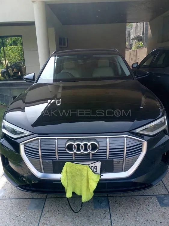 Audi e-tron 2022 for Sale in Lahore Audi e-tron 2022 for Sale in Lahore Image-10
