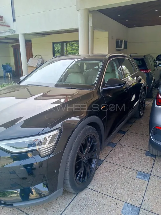 Audi e-tron 2022 for Sale in Lahore Audi e-tron 2022 for Sale in Lahore Image-12