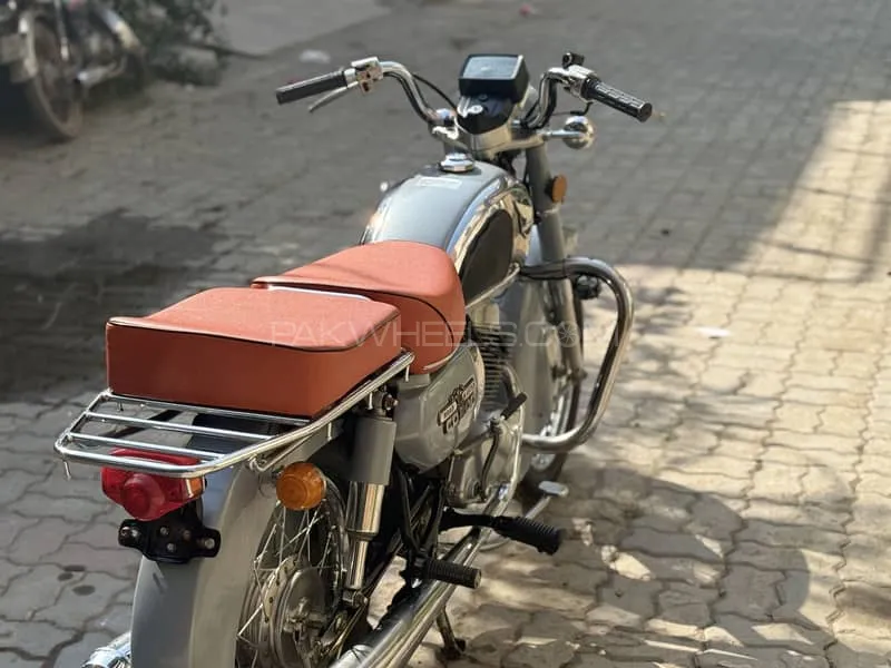 ہونڈا CD 200  1984 for Sale ہونڈا CD 200  1984 for Sale Image-2