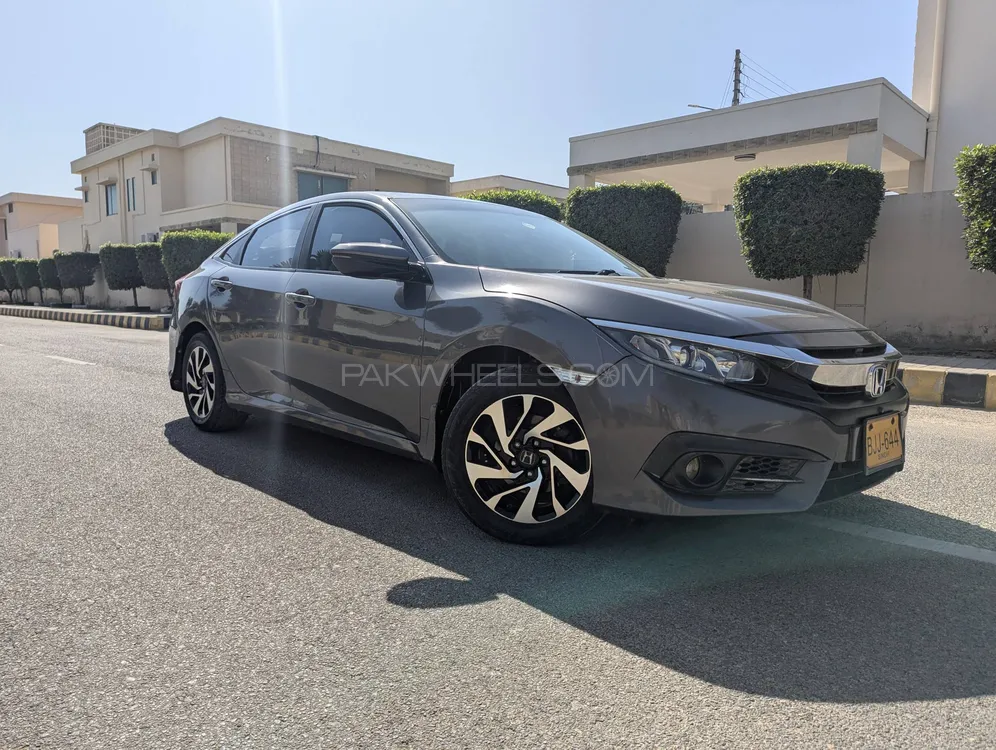 Honda Civic 2017 for Sale in Karachi Image-1