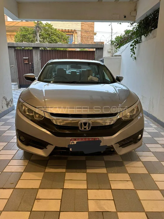 Honda Civic 2017 for Sale in Karachi Image-1