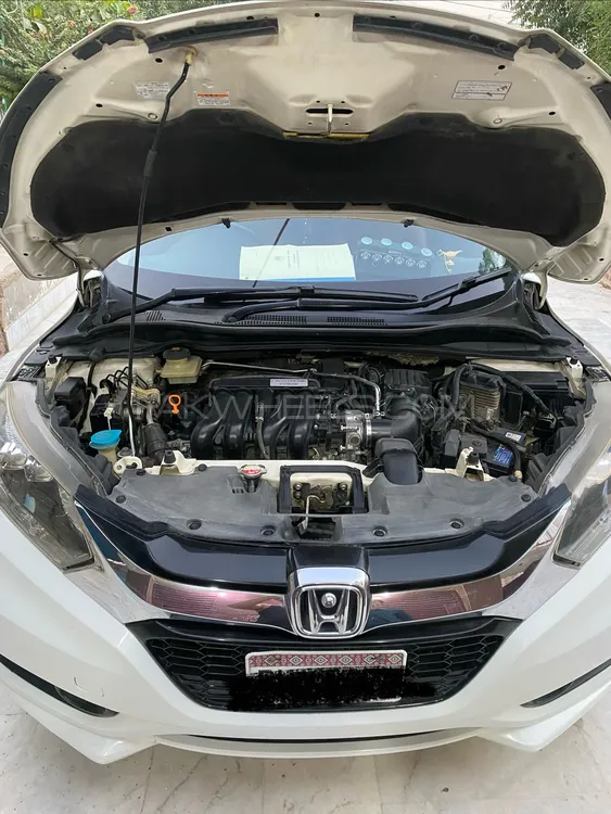 Honda Vezel 2014 for Sale in Hyderabad Honda Vezel 2014 for Sale in Hyderabad Image-18