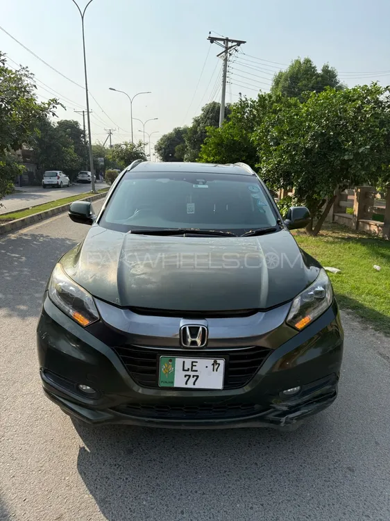 Honda Vezel 2014 for Sale in Lahore Image-1