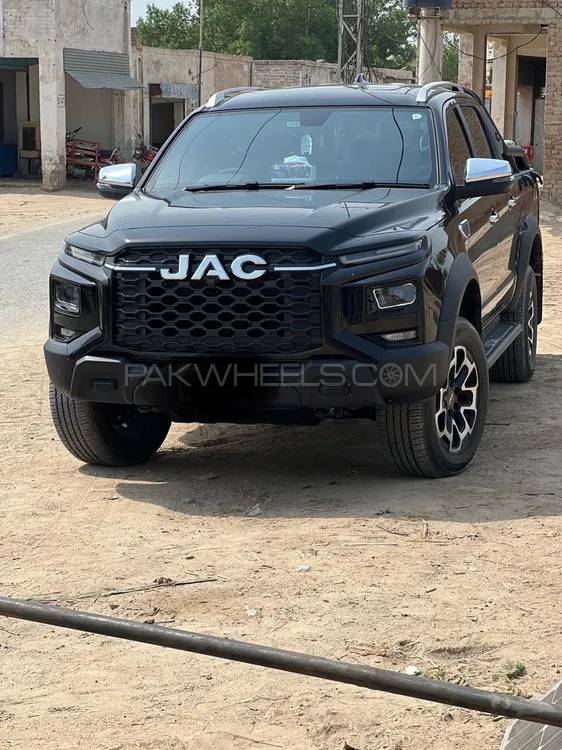 JAC T9 2025 for Sale in Multan JAC T9 2025 for Sale in Multan Image-2