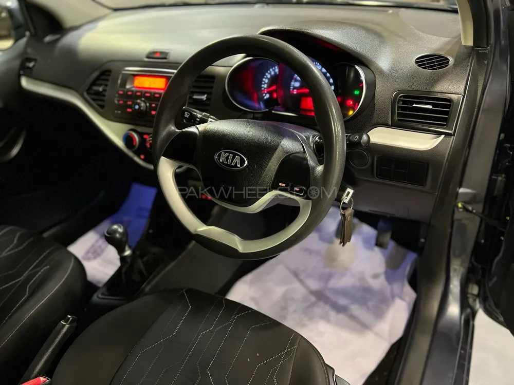 KIA Picanto 2023 for Sale in Karachi KIA Picanto 2023 for Sale in Karachi Image-8