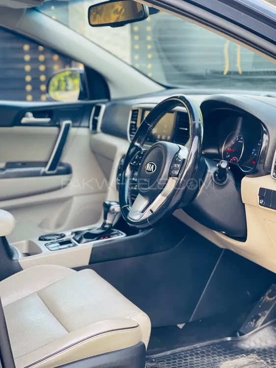 KIA Sportage 2020 for Sale in Lahore KIA Sportage 2020 for Sale in Lahore Image-11