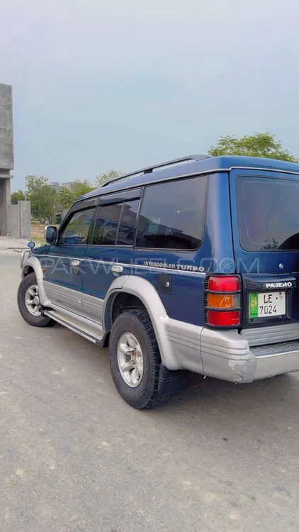 مٹسوبیشی پجیرو 1993 for Sale in لاہور مٹسوبیشی پجیرو 1993 for Sale in لاہور Image-5