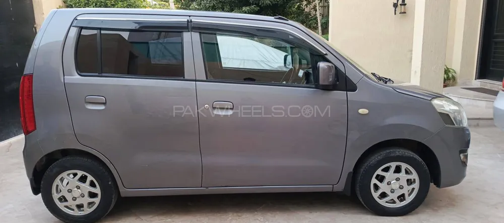 سوزوکی ویگن آر 2018 for Sale in کراچی سوزوکی ویگن آر 2018 for Sale in کراچی Image-3