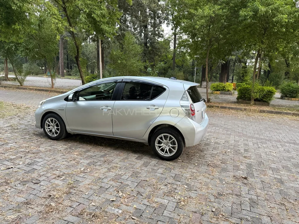 Toyota Aqua 2013 for Sale in Islamabad Image-1