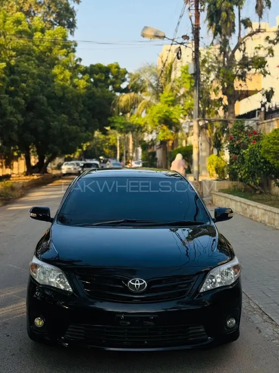 Toyota Corolla 2013 for Sale in Karachi Image-1
