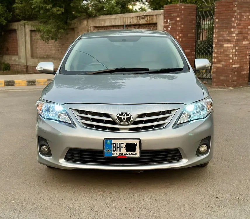 Toyota Corolla 2013 for Sale in Faisalabad Image-1