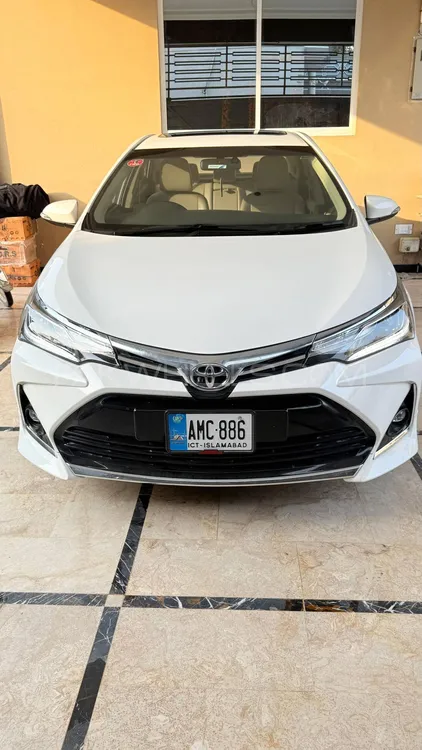 Toyota Corolla 2019 for Sale in Peshawar Image-1