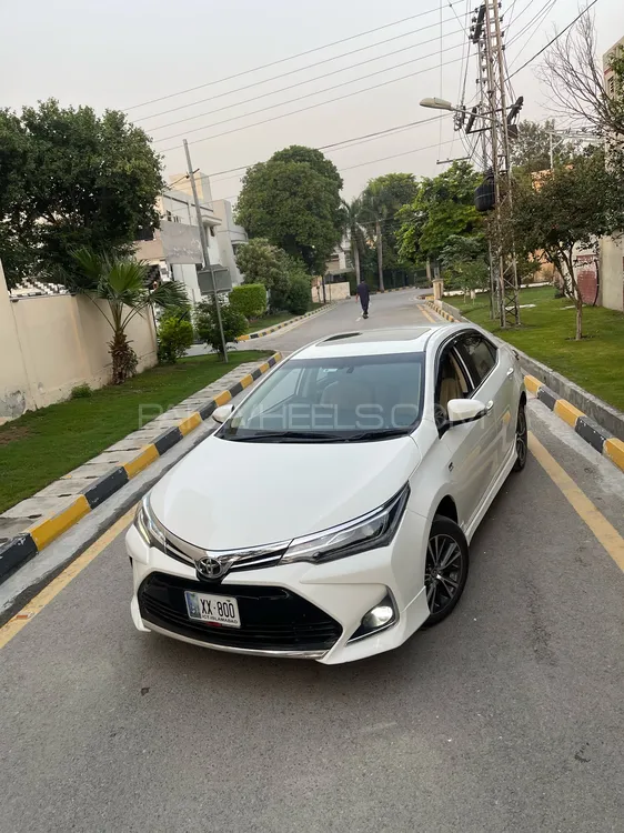 Toyota Corolla 2021 for Sale in Peshawar Image-1