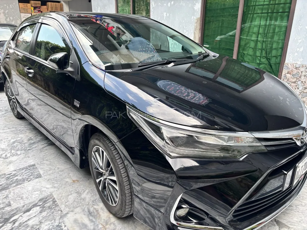 Toyota Corolla 2022 for Sale in Lahore Image-1