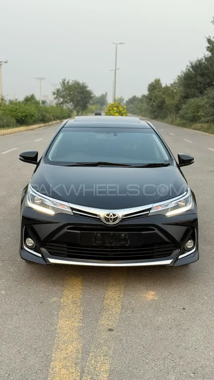 Toyota Corolla 2022 for Sale in Peshawar Image-1