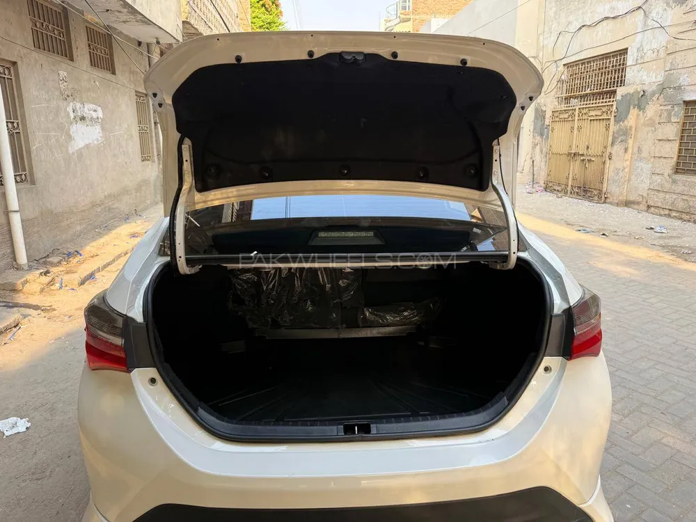 Toyota Corolla 2024 for Sale in Multan Toyota Corolla 2024 for Sale in Multan Image-10