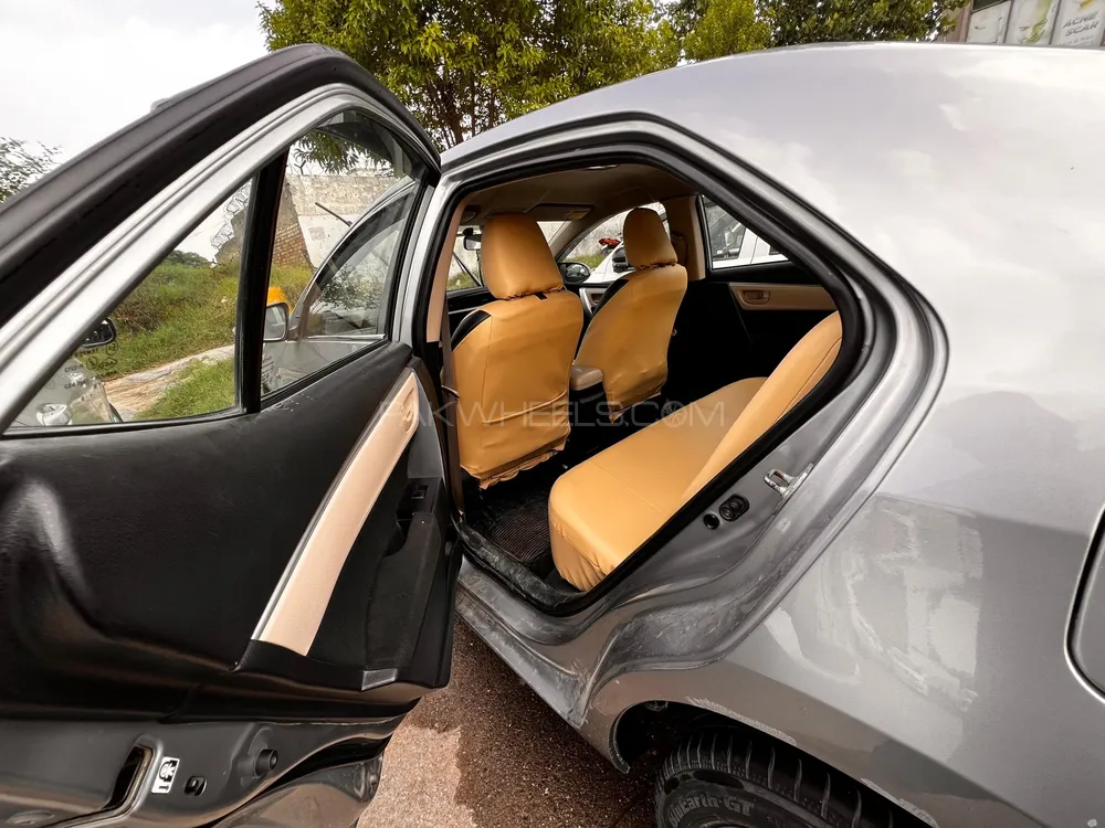 Toyota Corolla 2015 for Sale in Islamabad Toyota Corolla 2015 for Sale in Islamabad Image-3
