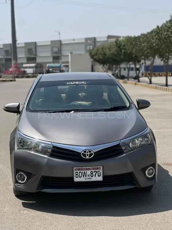 Toyota Corolla 2015 for Sale in Karachi Image-1