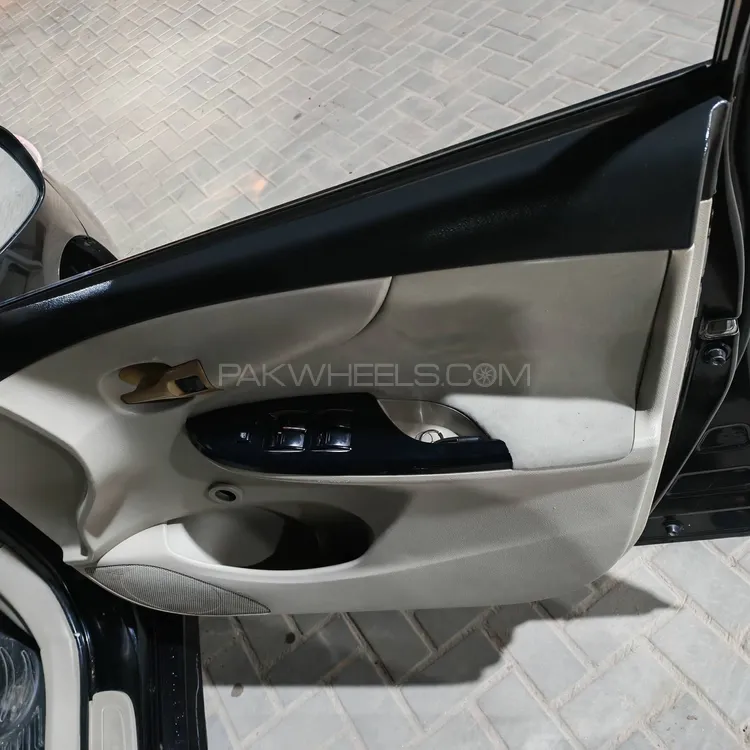 Toyota Corolla 2014 for Sale in Hafizabad Toyota Corolla 2014 for Sale in Hafizabad Image-4