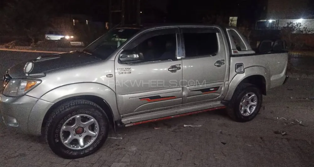 Toyota Hilux 2005 for Sale in Talagang Image-1