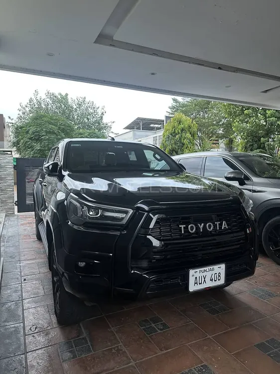 Toyota Hilux 2025 for Sale in Lahore Image-1
