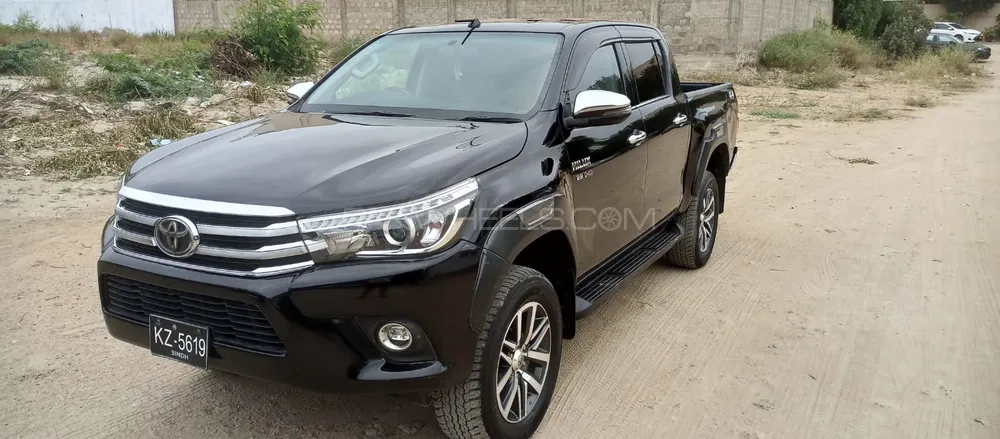 Toyota Hilux 2020 for Sale in Karachi Image-1