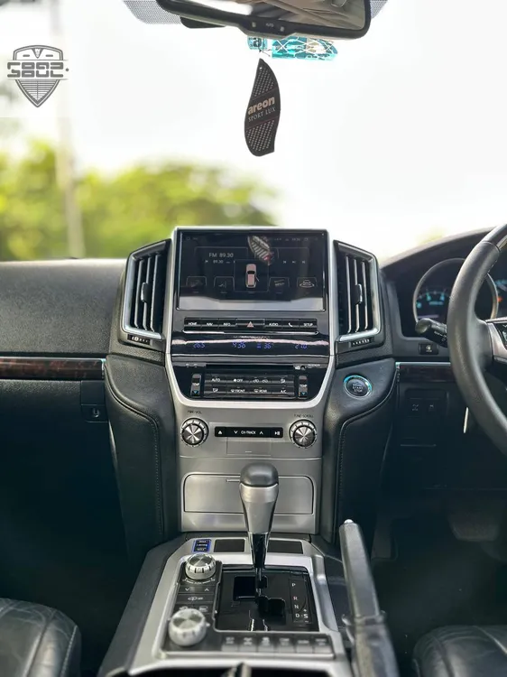 Toyota Land Cruiser 2011 for Sale in Lahore Toyota Land Cruiser 2011 for Sale in Lahore Image-8