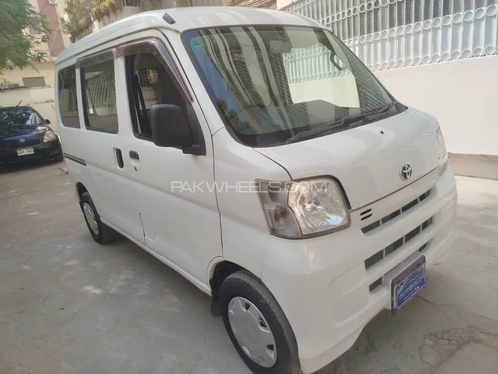 Toyota Pixis Van 2015 for Sale in Karachi Toyota Pixis Van 2015 for Sale in Karachi Image-2