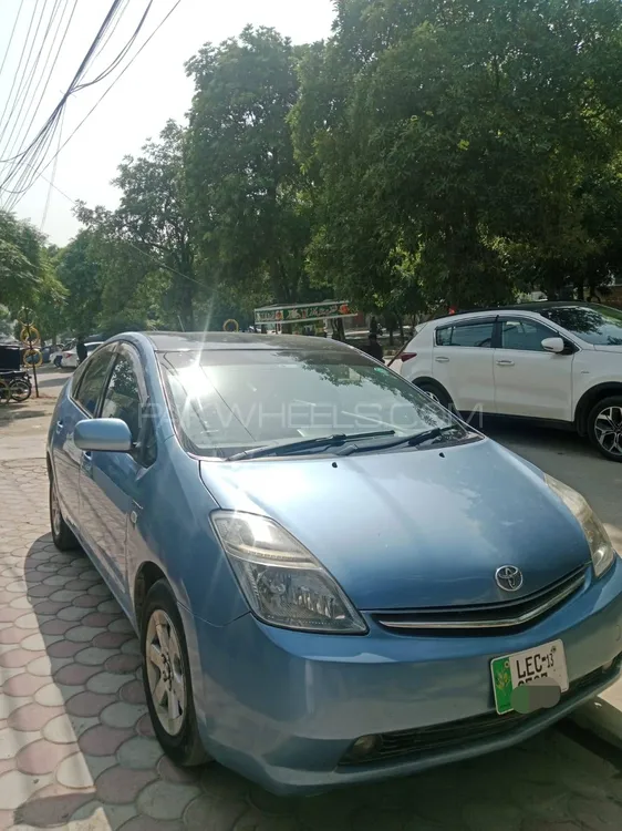 Toyota Prius 2013 for Sale in Lahore Image-1