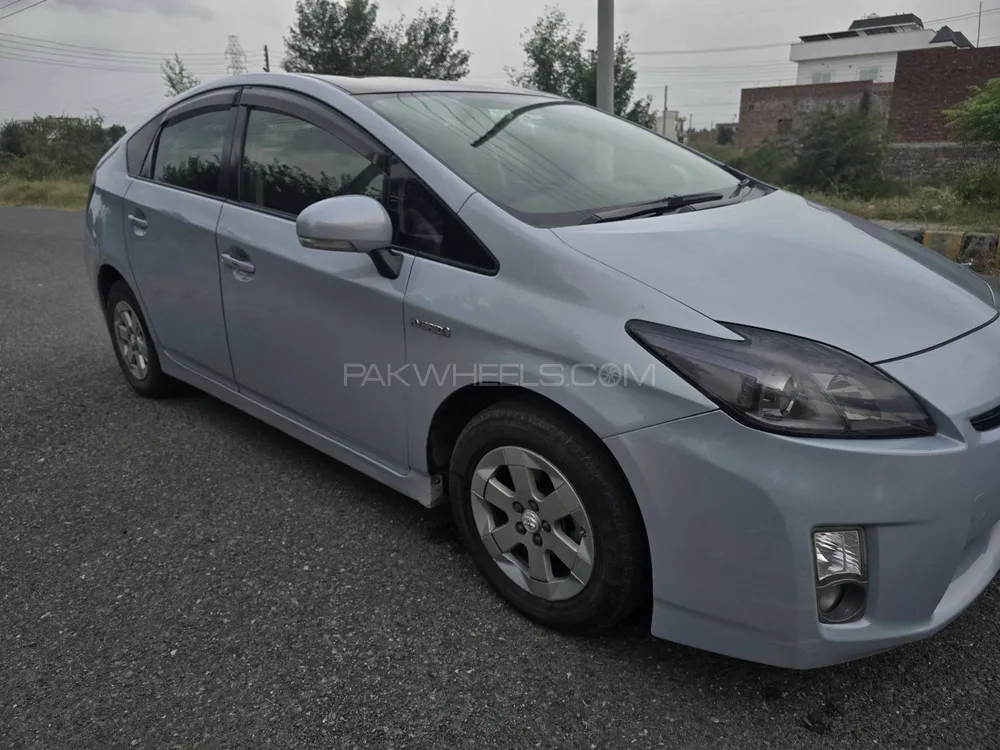 ٹویوٹا پریوس 2010 for Sale in شیخوپورہ ٹویوٹا پریوس 2010 for Sale in شیخوپورہ Image-3