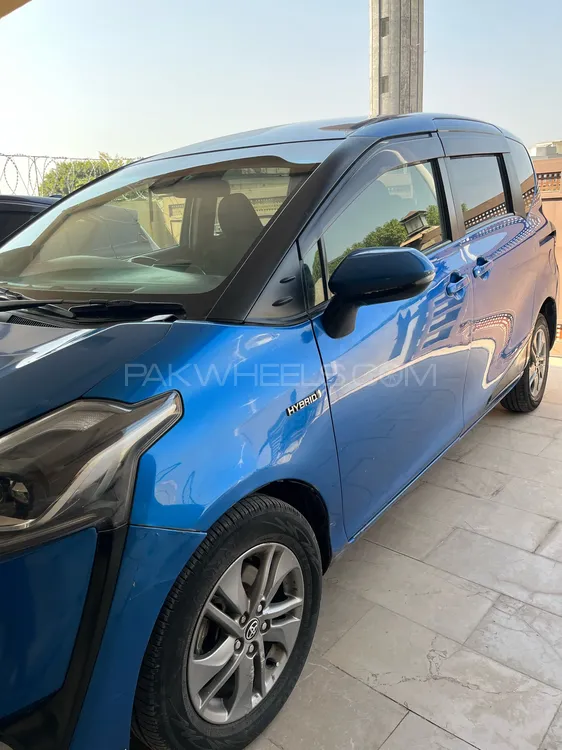 Toyota Sienta 2016 for Sale in Rawalpindi Toyota Sienta 2016 for Sale in Rawalpindi Image-2
