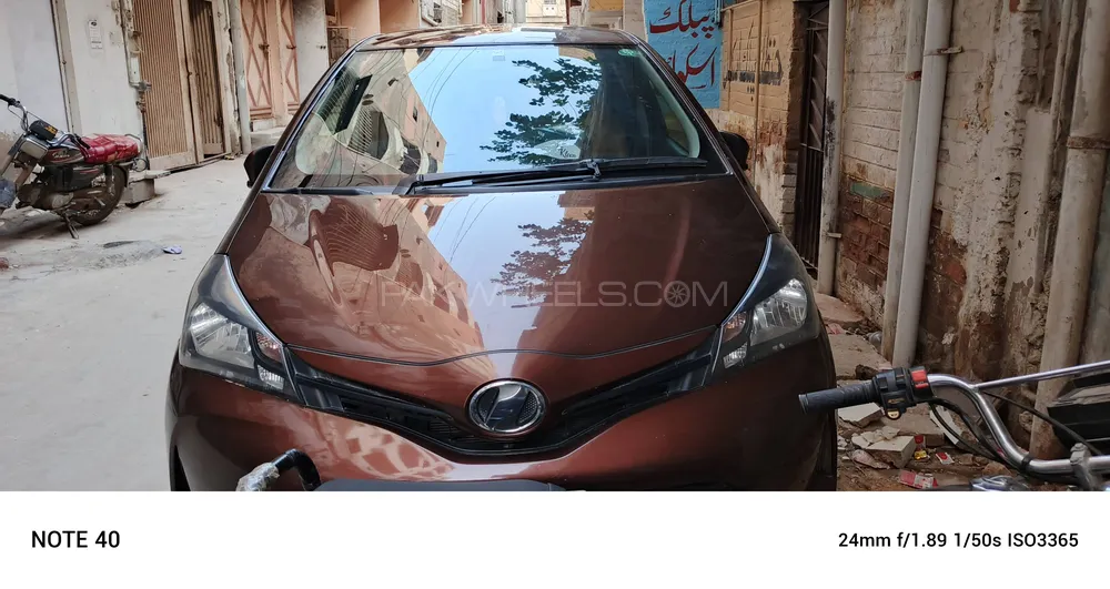 Toyota Vitz 2015 for Sale in Hyderabad Image-1