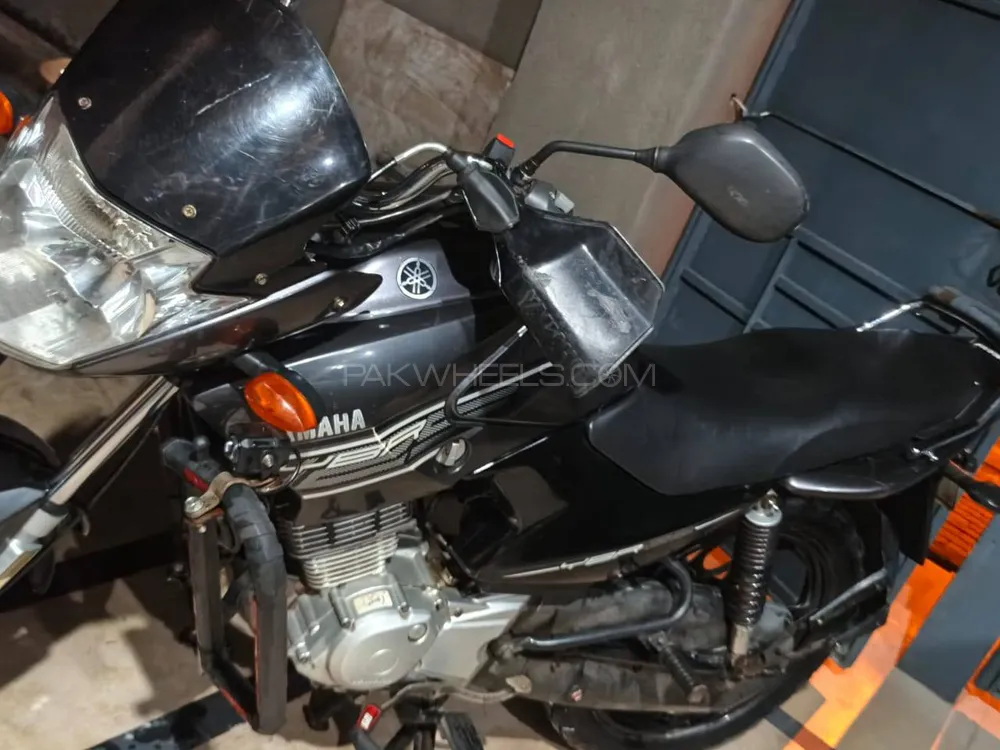 Yamaha YBR 125 2015 for Sale Yamaha YBR 125 2015 for Sale Image-11
